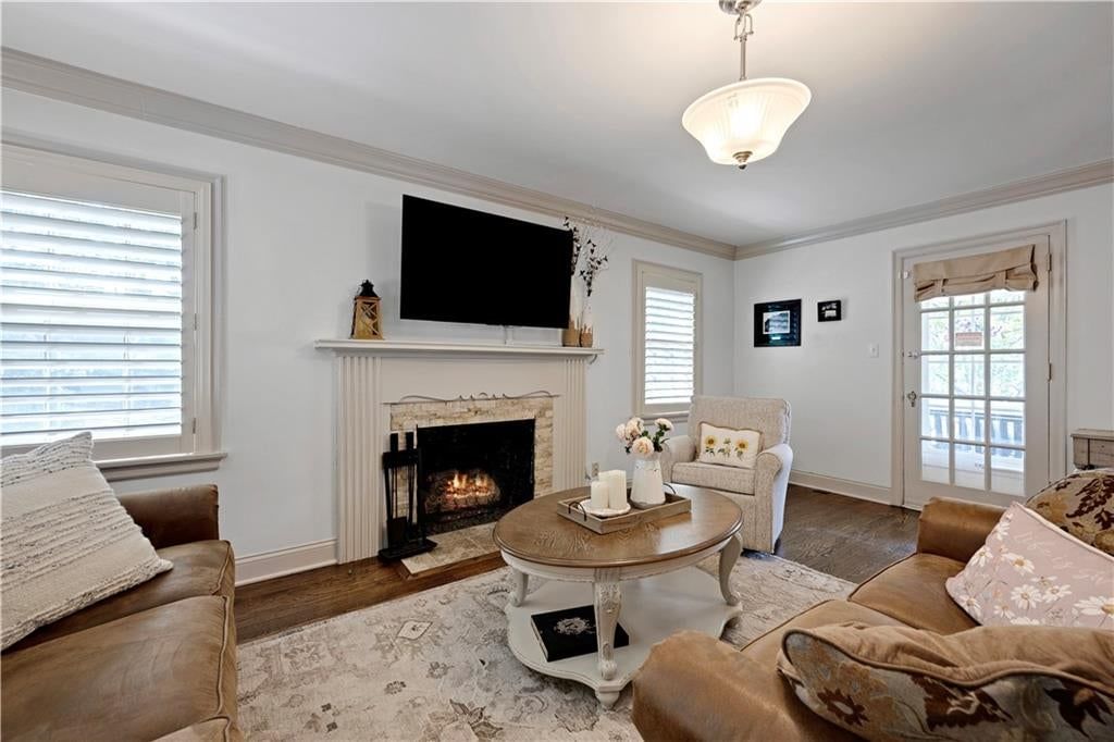 Photo 10 of 40 - 6811 Rockhill Road, Kansas City, MO 64131