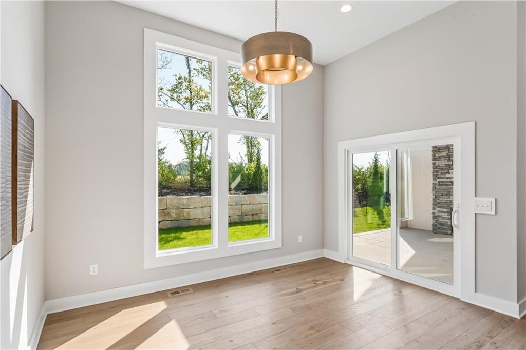Photo 22 of 66 - 24948 W 98th Place, Lenexa, KS 66227