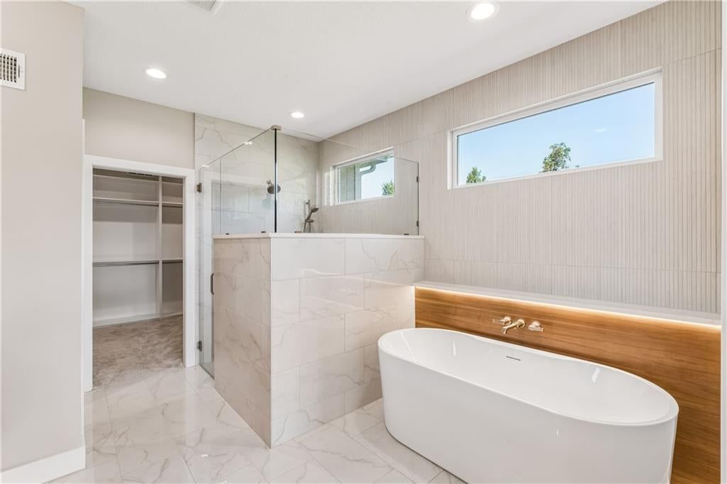 Photo 28 of 66 - 24948 W 98th Place, Lenexa, KS 66227