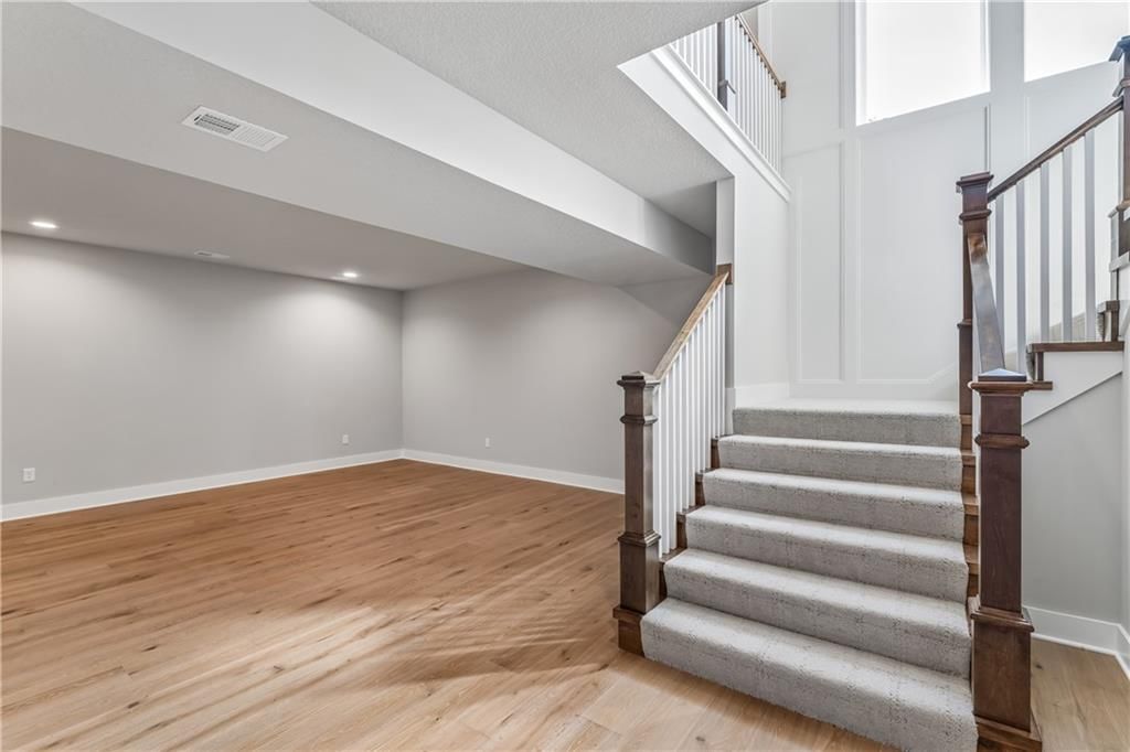 Photo 36 of 66 - 24948 W 98th Place, Lenexa, KS 66227