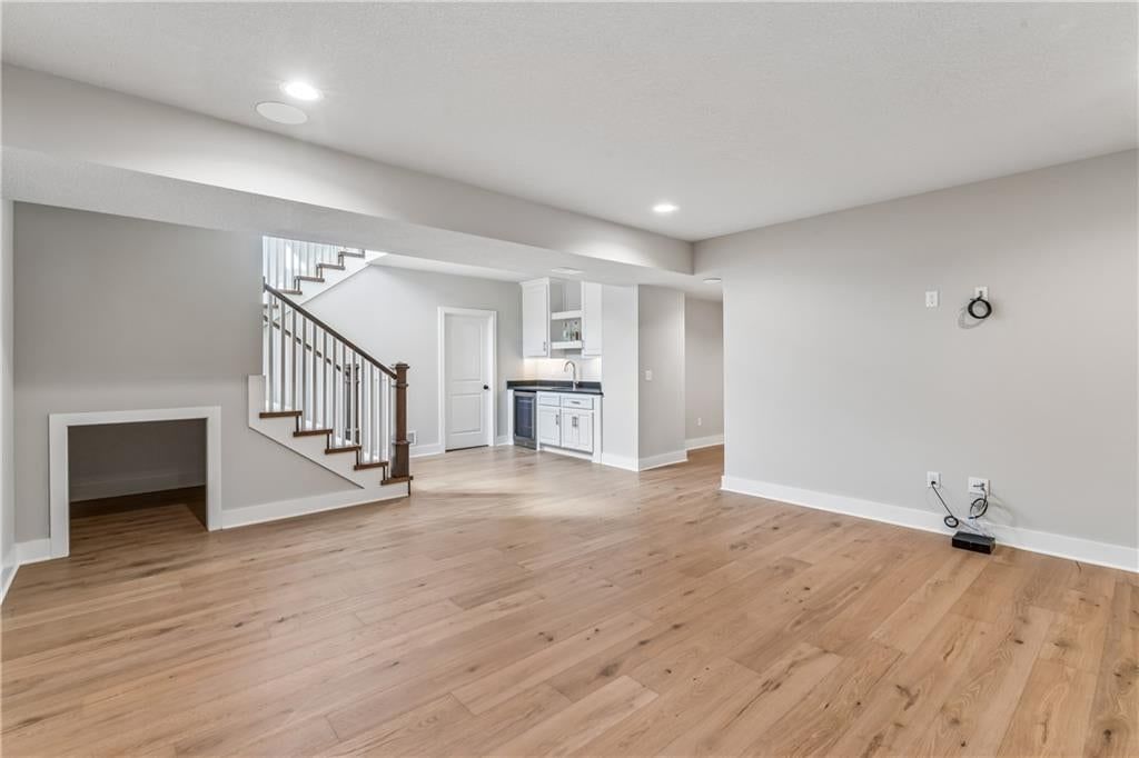 Photo 37 of 66, 24948 W 98th Place, Lenexa, KS 66227