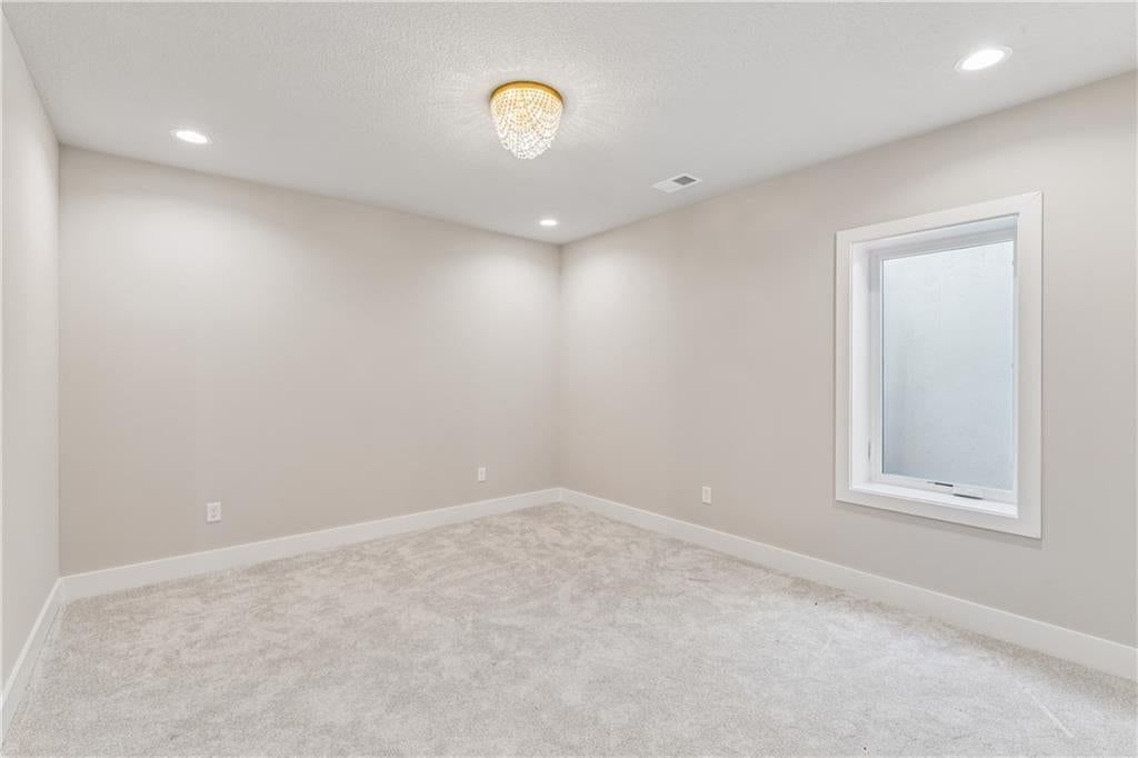 Photo 41 of 66 - 24948 W 98th Place, Lenexa, KS 66227