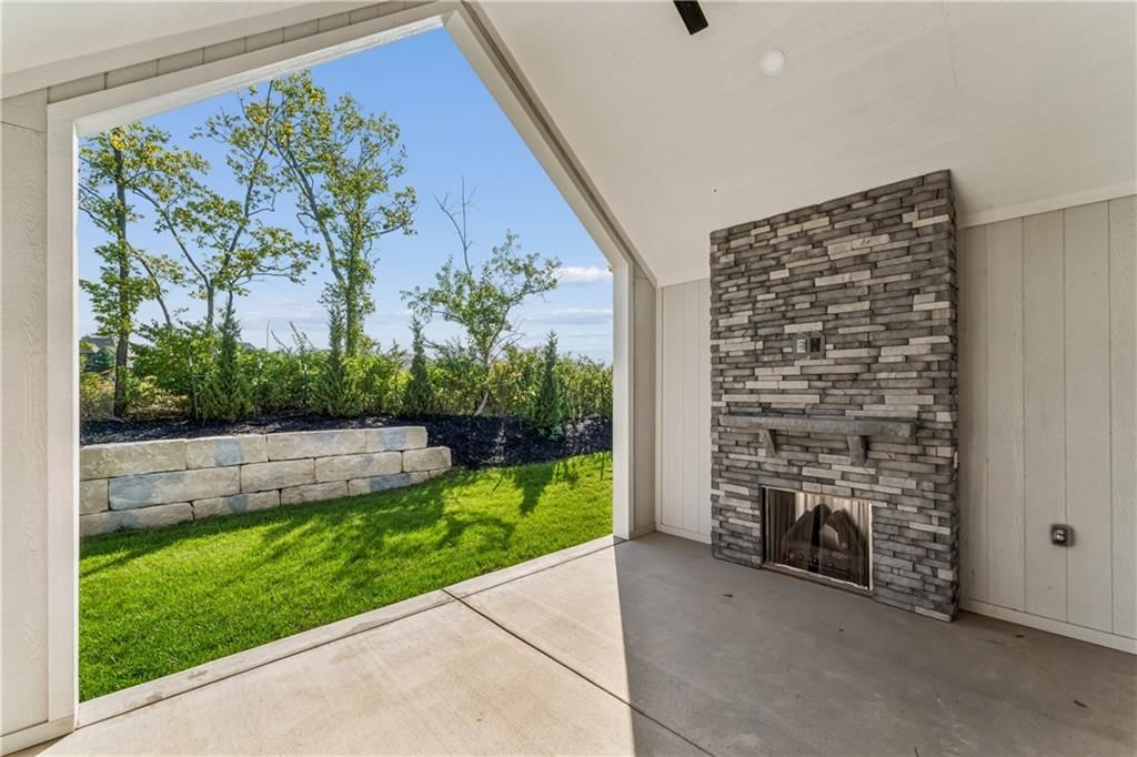 Photo 59 of 66 - 24948 W 98th Place, Lenexa, KS 66227