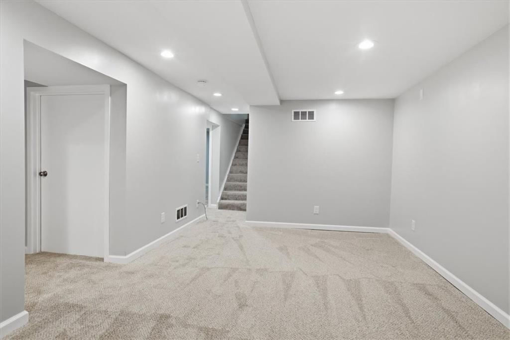 7934 Main Street — photo 18