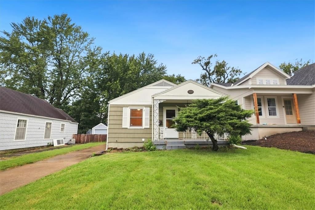 7934 Main Street — photo 30