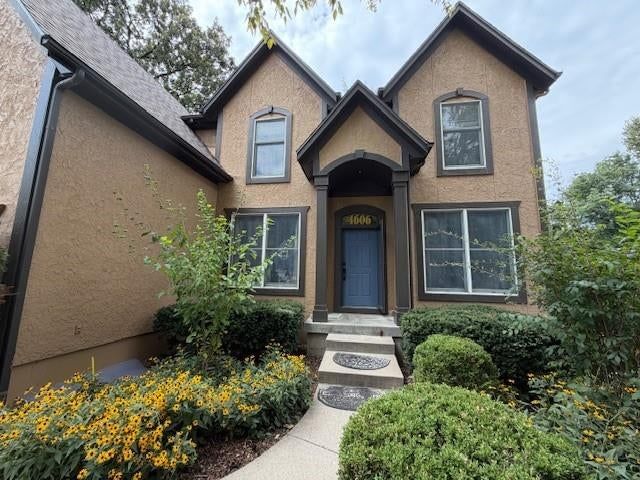 4606 AMINDA Street, Shawnee, KS