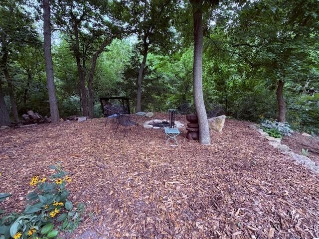 4606 AMINDA Street, Shawnee, KS: listing photo 3