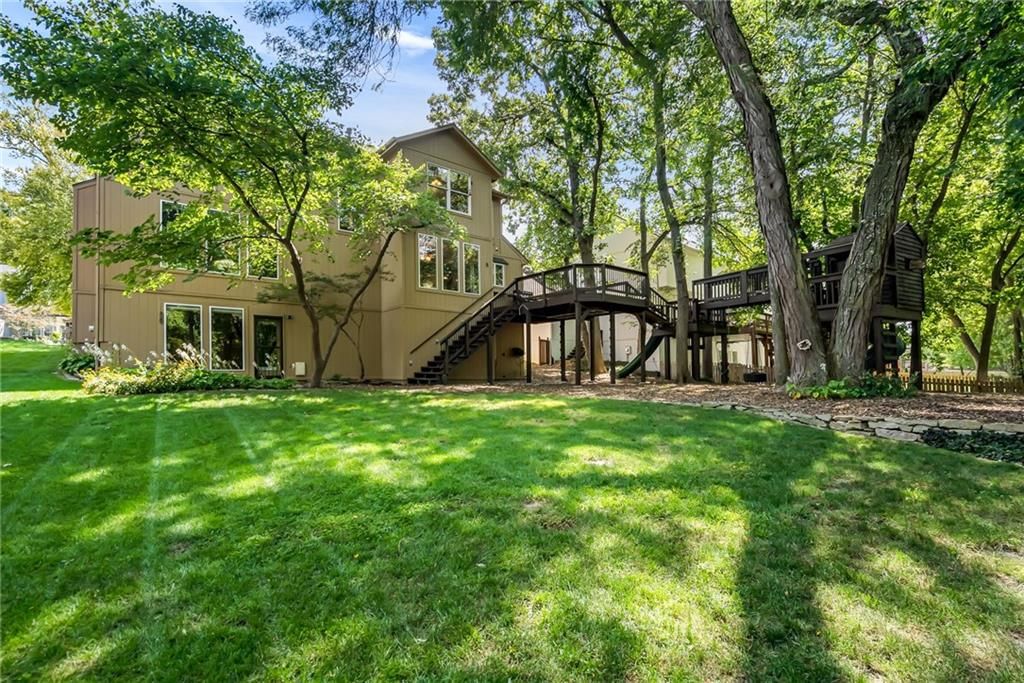 Photo 9 of 72, 4606 AMINDA Street, Shawnee, KS 66226