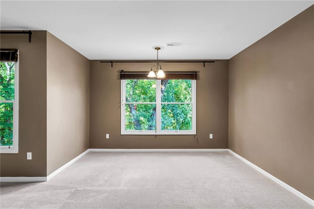 Photo 29 of 72 - 4606 AMINDA Street, Shawnee, KS 66226