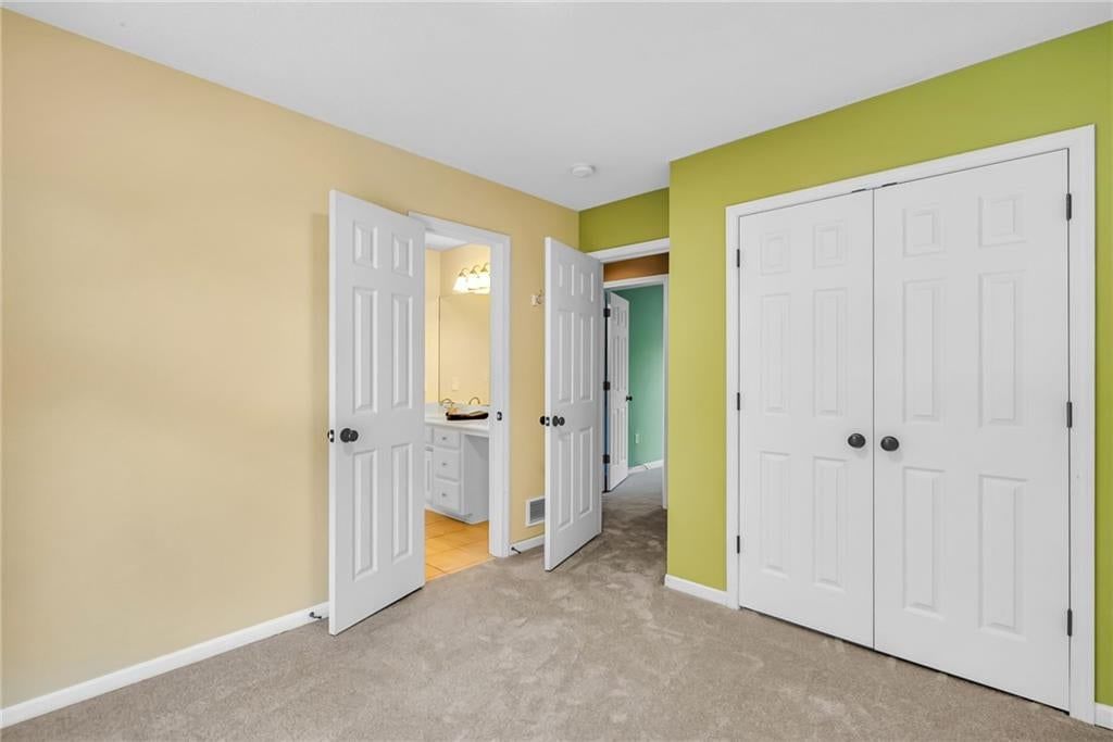 Photo 39 of 72 - 4606 AMINDA Street, Shawnee, KS 66226