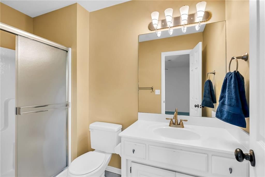Photo 41 of 72 - 4606 AMINDA Street, Shawnee, KS 66226