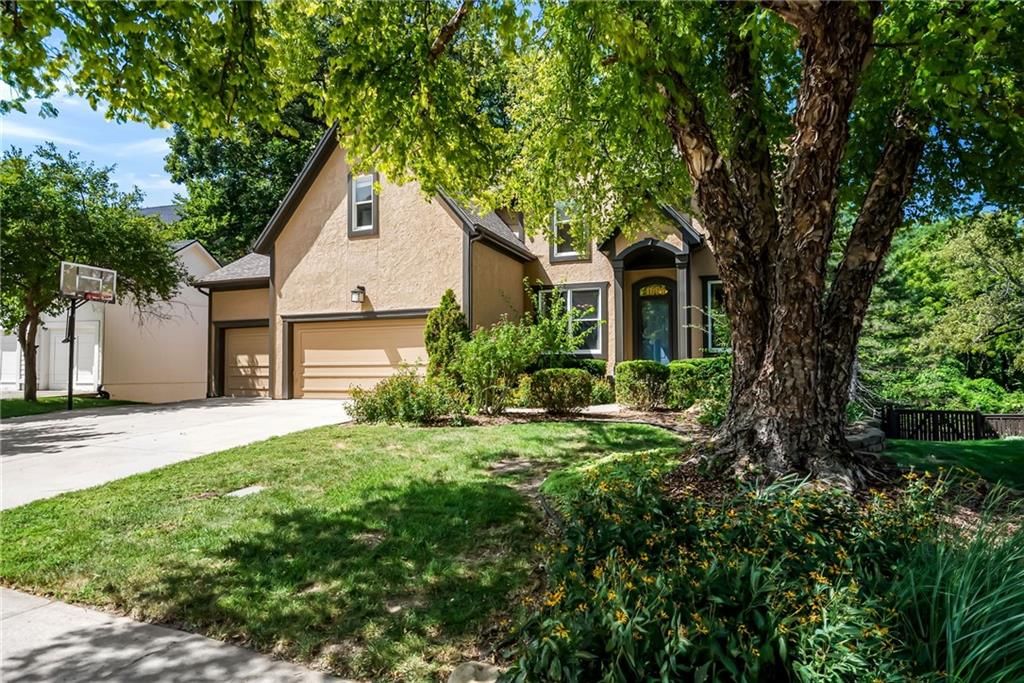 Photo 72 of 72 - 4606 AMINDA Street, Shawnee, KS 66226