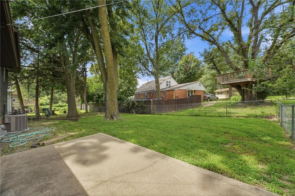 1766 N 64th Terrace — photo 27