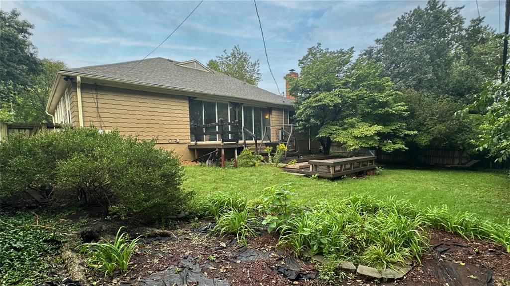 10405 BALTIMORE Avenue — photo 32