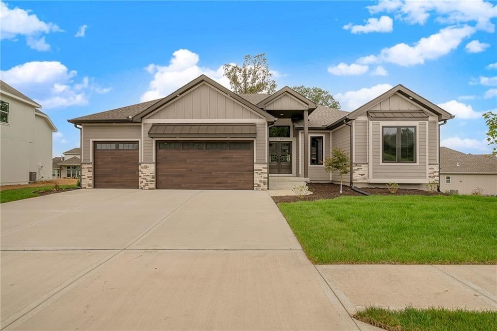 13548 Terrace Park Drive — photo 2
