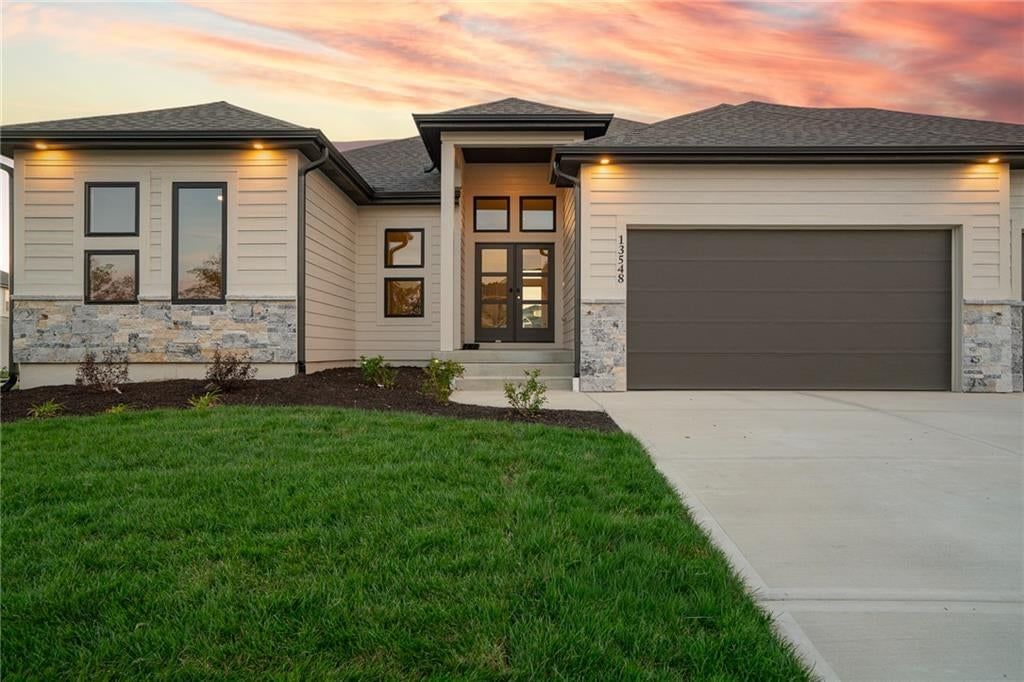 13548 Terrace Park Drive, Parkville, MO: listing photo 3