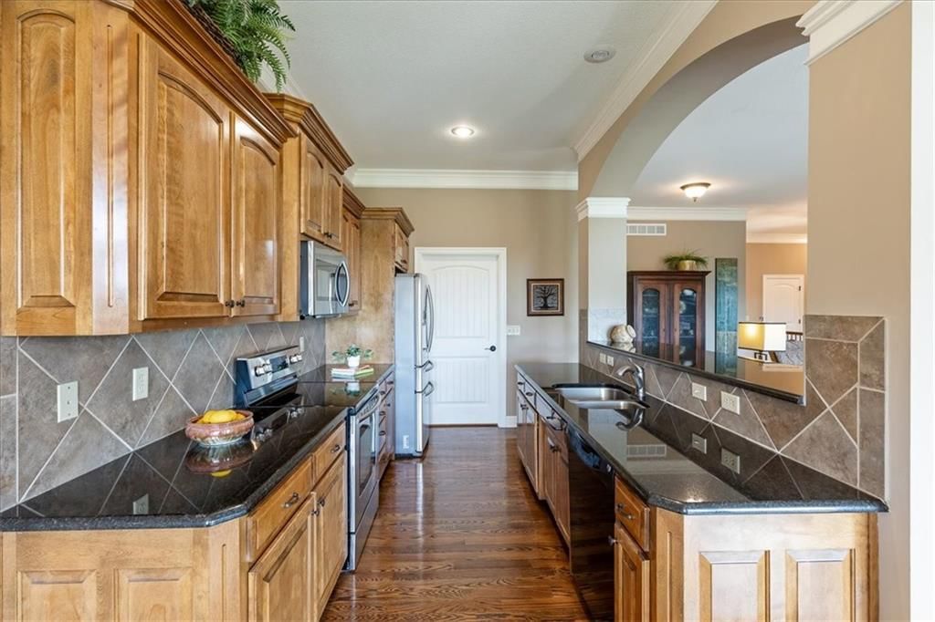 10007 MILLSTONE Drive — photo 9