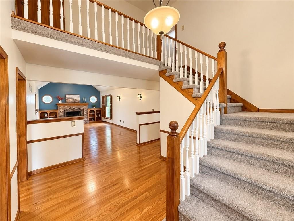 1313 NW Porter Drive, Blue Springs, MO: listing photo 3
