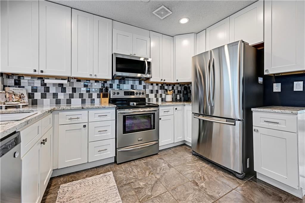 7501 Lowell Avenue — photo 10