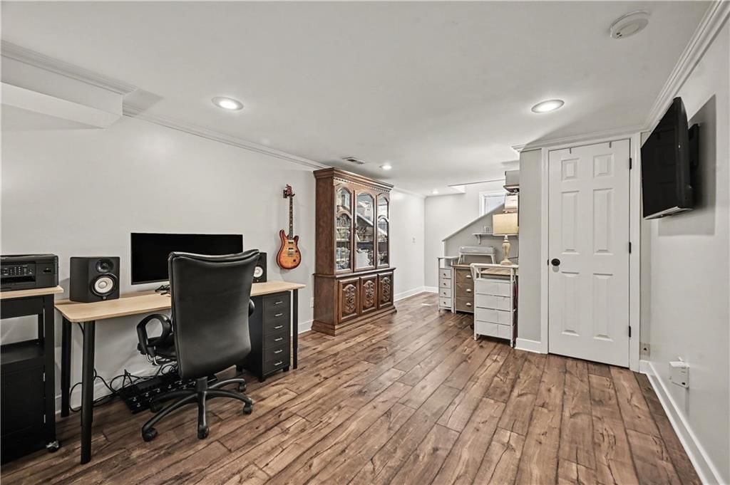 401 NW 71st Street — photo 8