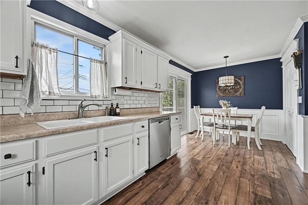 401 NW 71st Street — photo 11