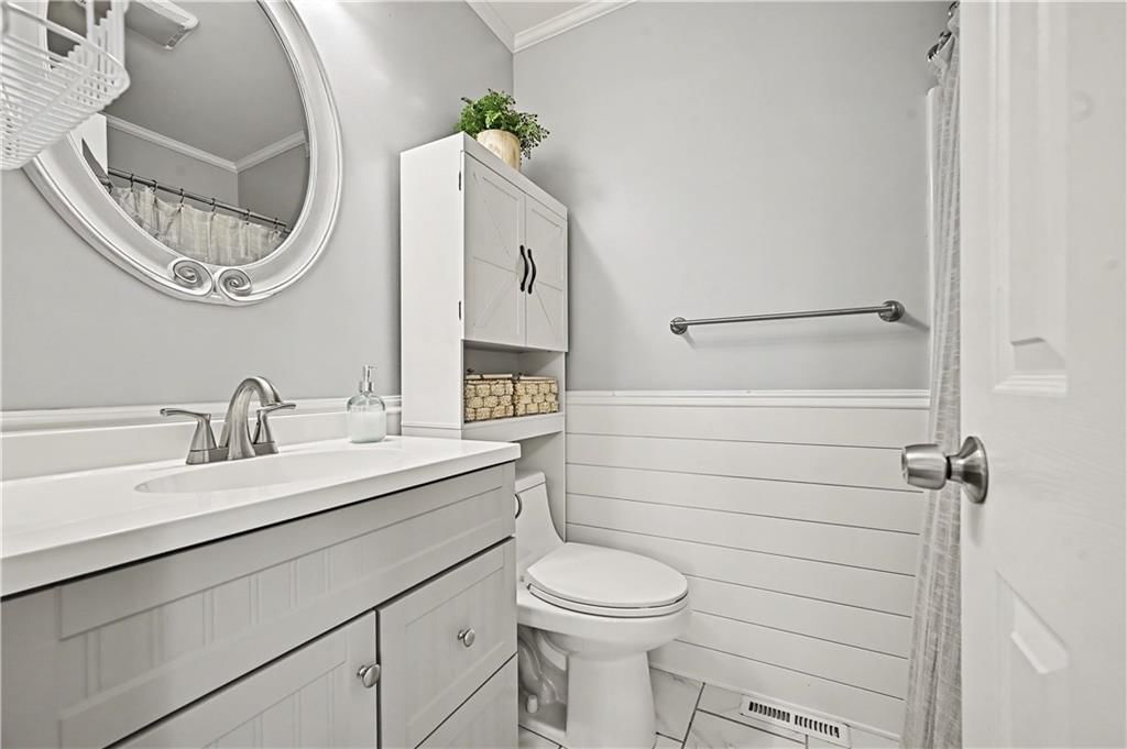 401 NW 71st Street — photo 17