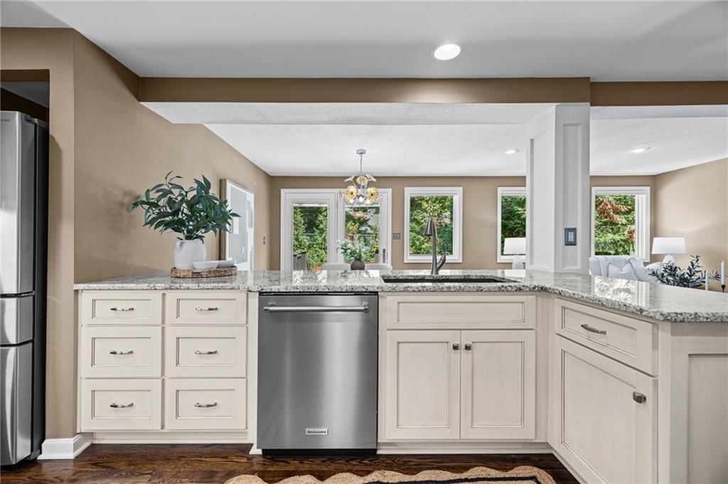 7309 Canterbury Street — photo 13