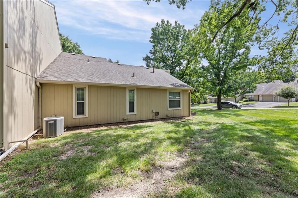 12218 Holmes Lane — photo 36