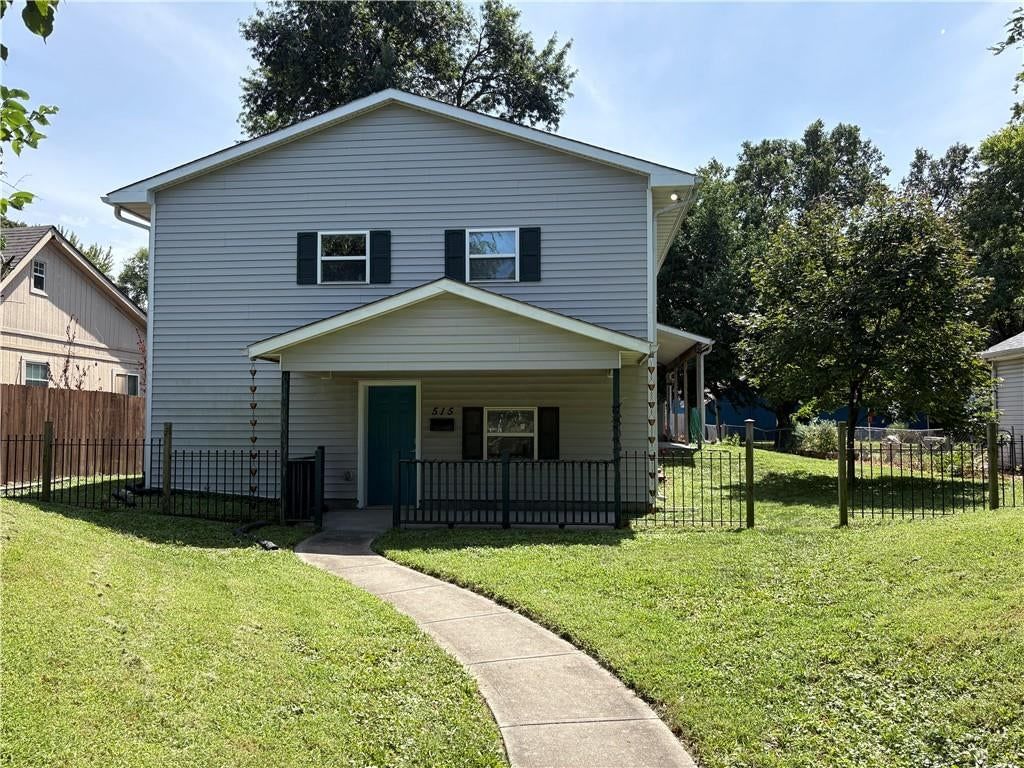 515 W Santa Fe Street — photo 1