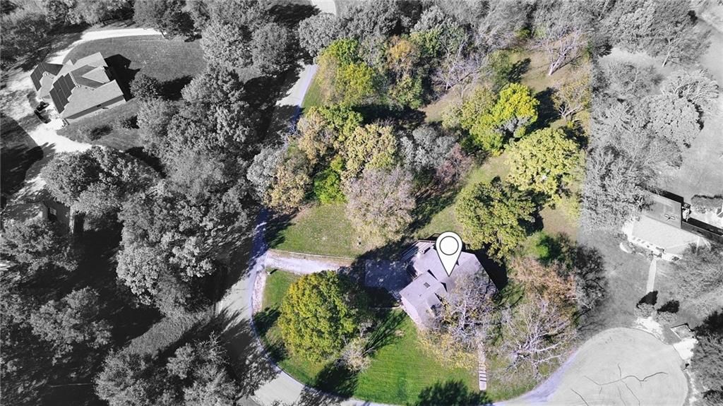 6830 Hidden Hills Drive, Smithville, MO: listing photo 2