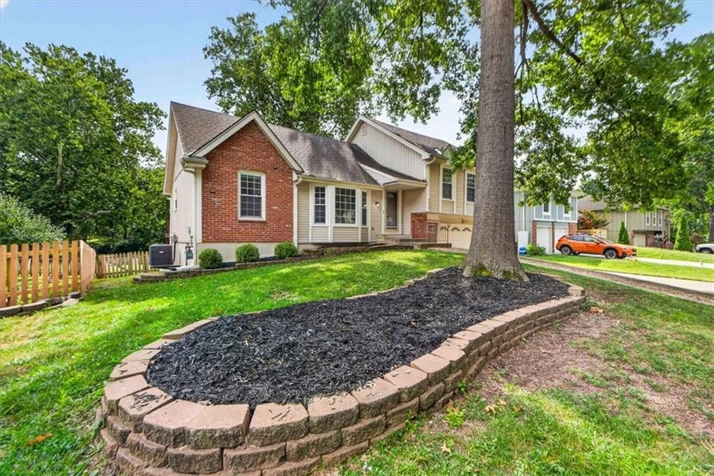 9033 Greenway Lane — photo 3
