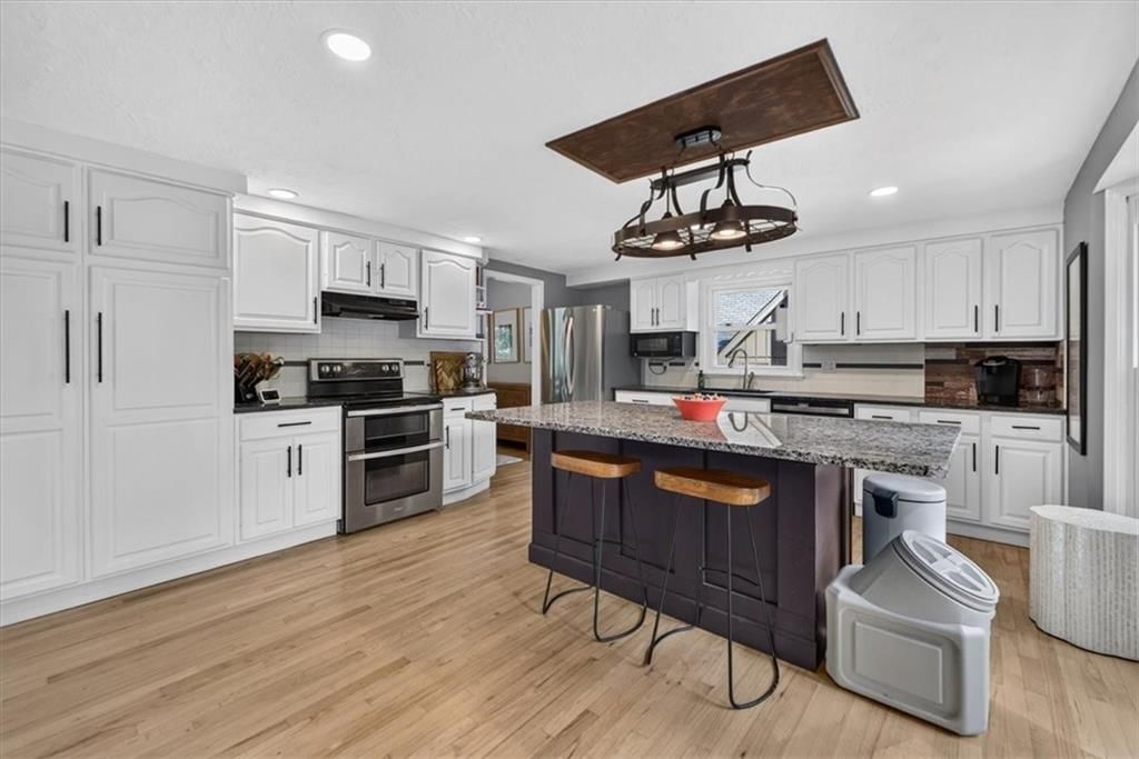 9033 Greenway Lane — photo 15