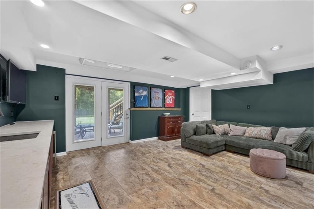 9033 Greenway Lane — photo 44