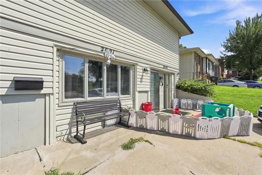 2801 Englewood Terrace — photo 24
