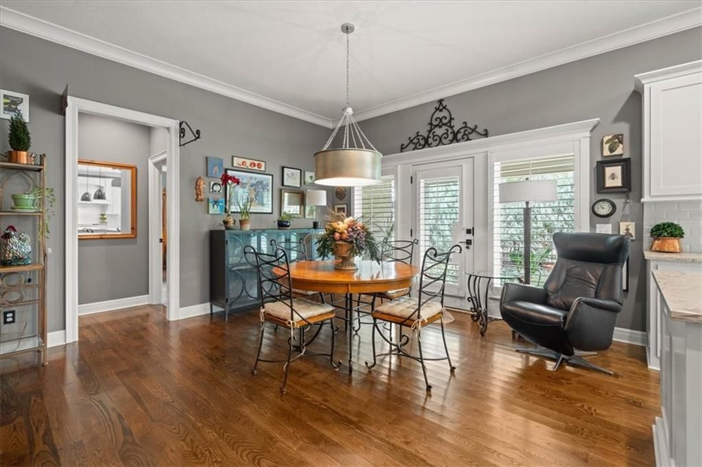 8438 N DONNELLY Court — photo 11
