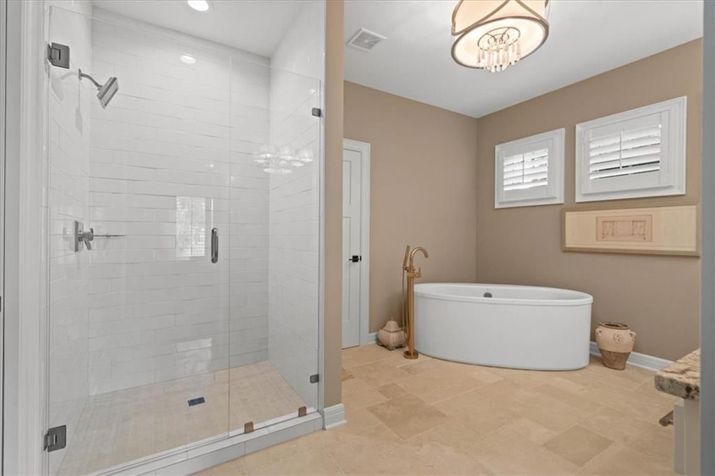 8438 N DONNELLY Court — photo 15
