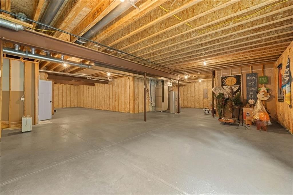 8438 N DONNELLY Court — photo 25