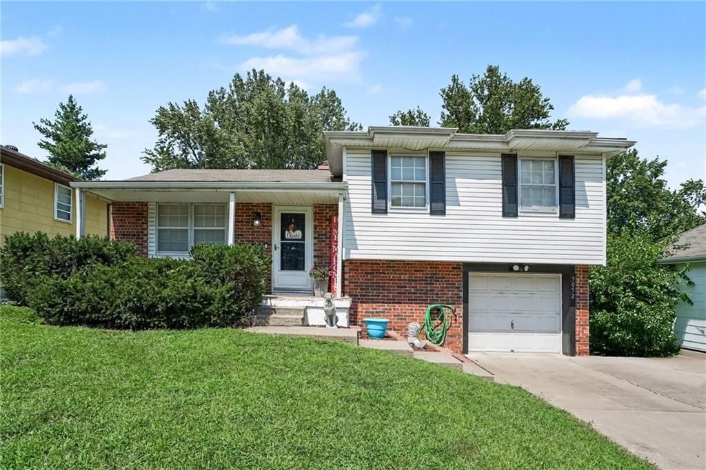 5052 NE 56th Place — photo 3