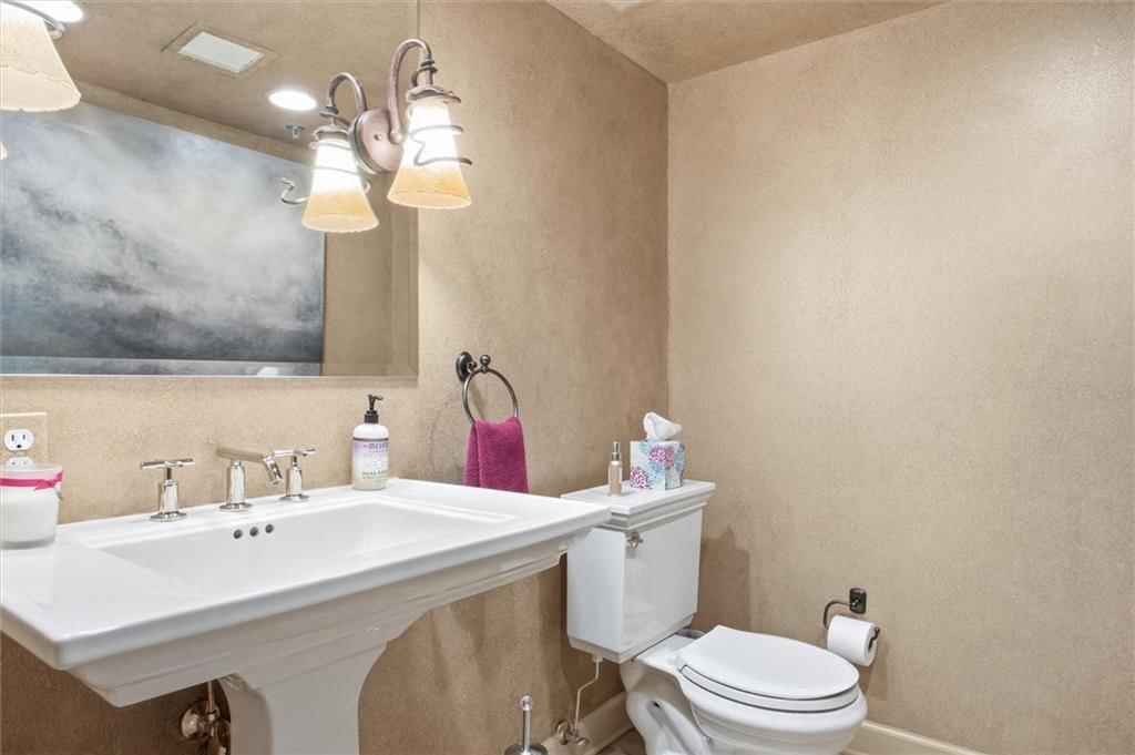 600 E ADMIRAL #1408 Boulevard — photo 21