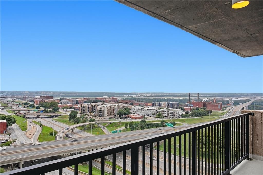 600 E ADMIRAL #1408 Boulevard — photo 30
