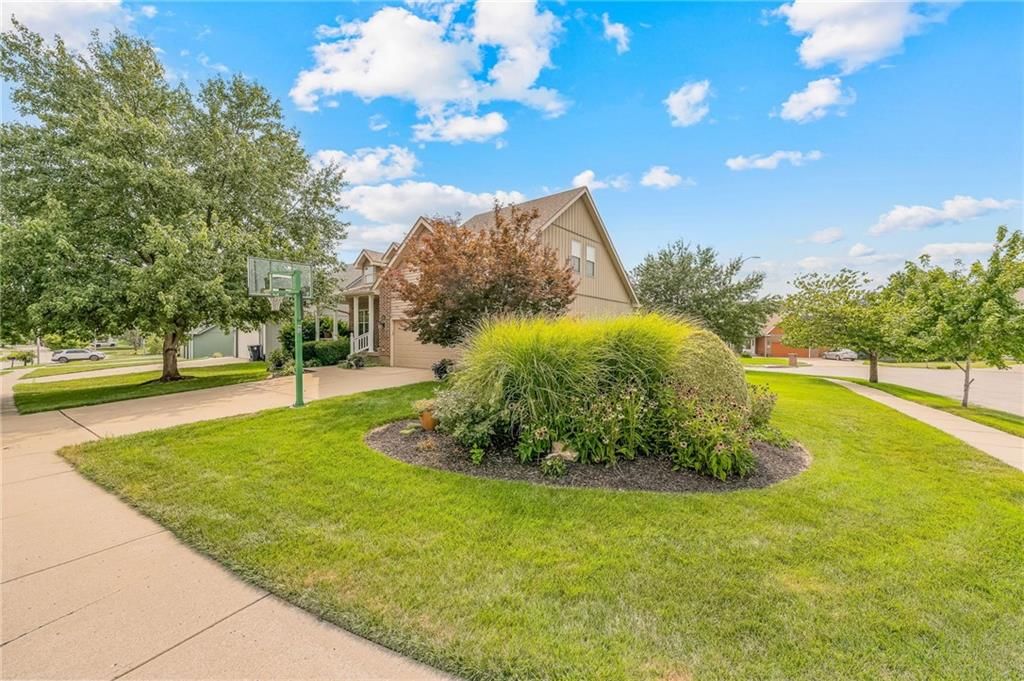 10912 N Wallace Avenue, Kansas City, MO: listing photo 3