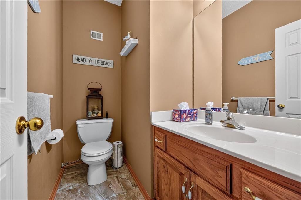 Photo 13 of 67 - 10912 N Wallace Avenue, Kansas City, MO 64157