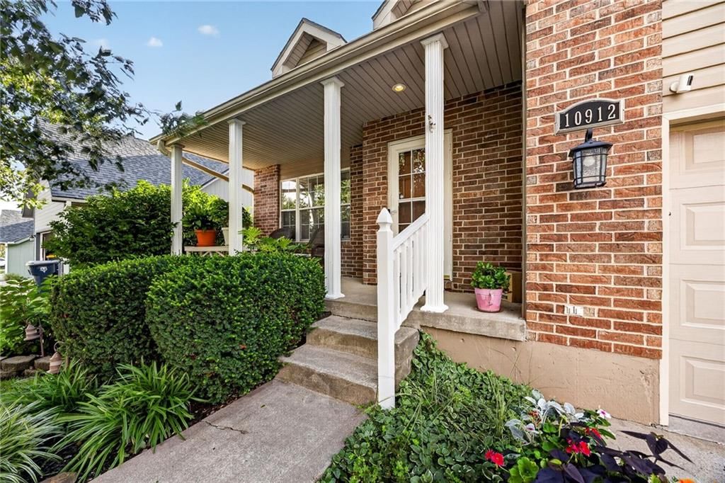 Photo 15 of 67 - 10912 N Wallace Avenue, Kansas City, MO 64157