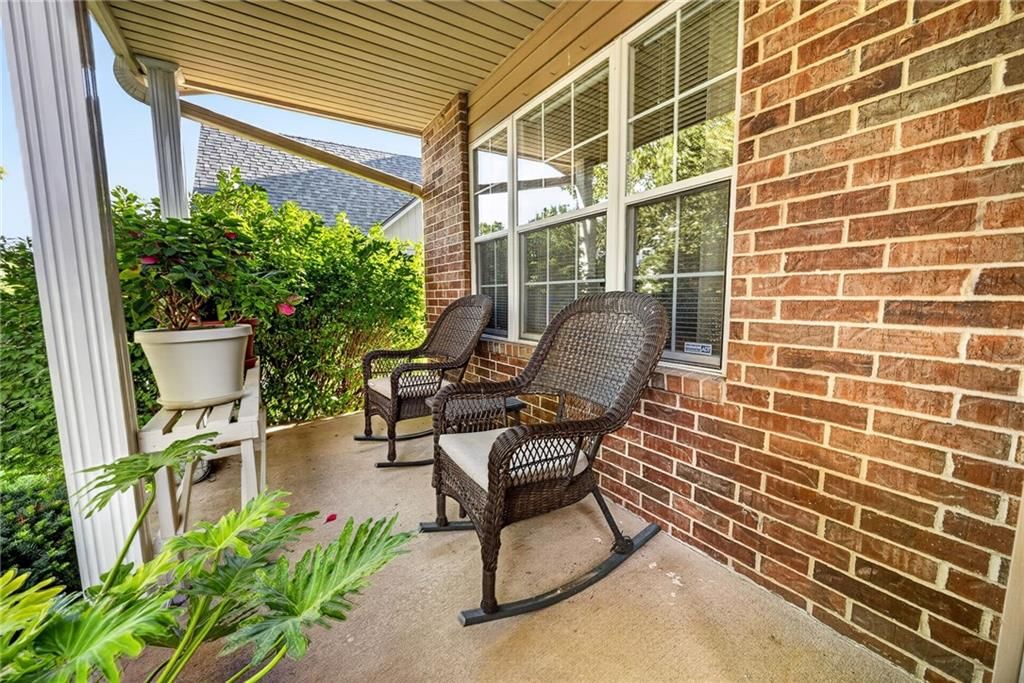 Photo 19 of 67 - 10912 N Wallace Avenue, Kansas City, MO 64157