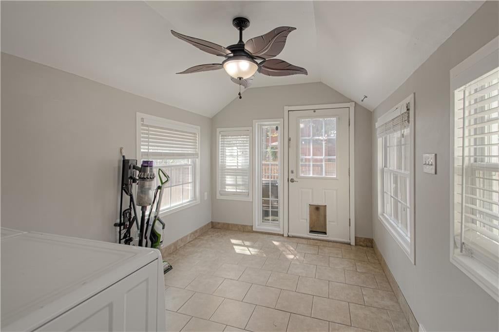 607 Miami Street — photo 16