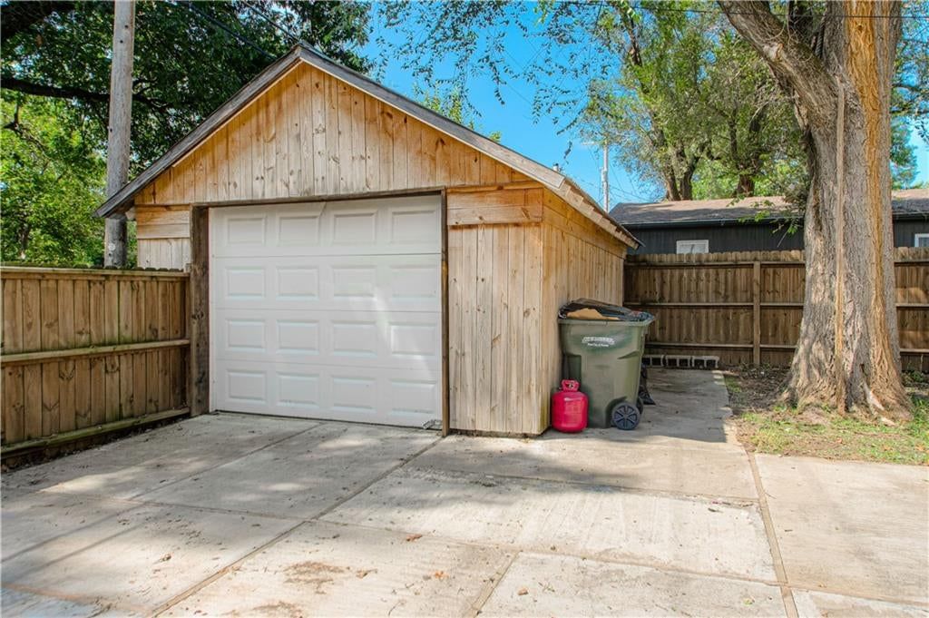 607 Miami Street — photo 36