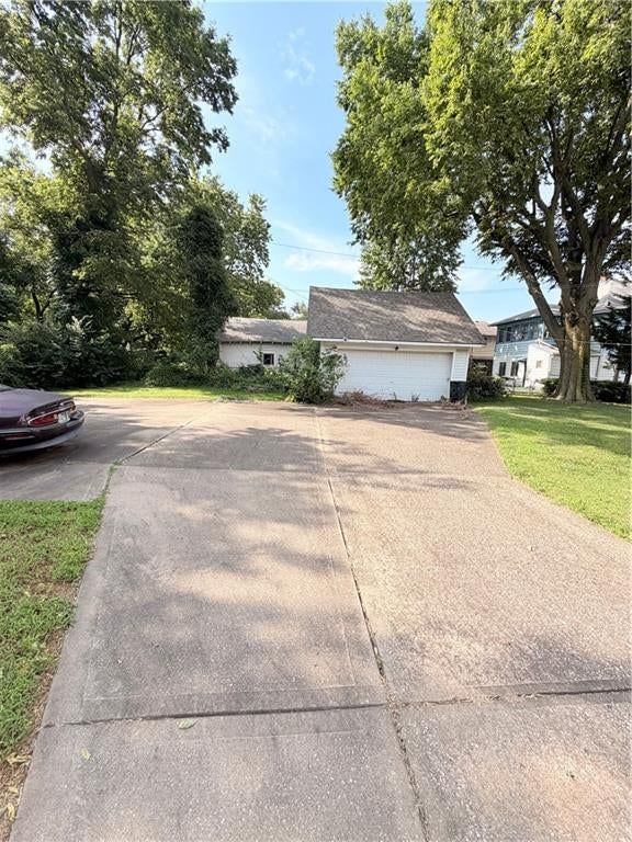 1051 Kimball Avenue — photo 26