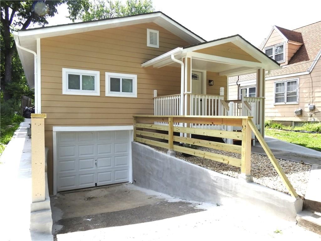 706 S Northern Boulevard, Independence, MO: listing photo 2