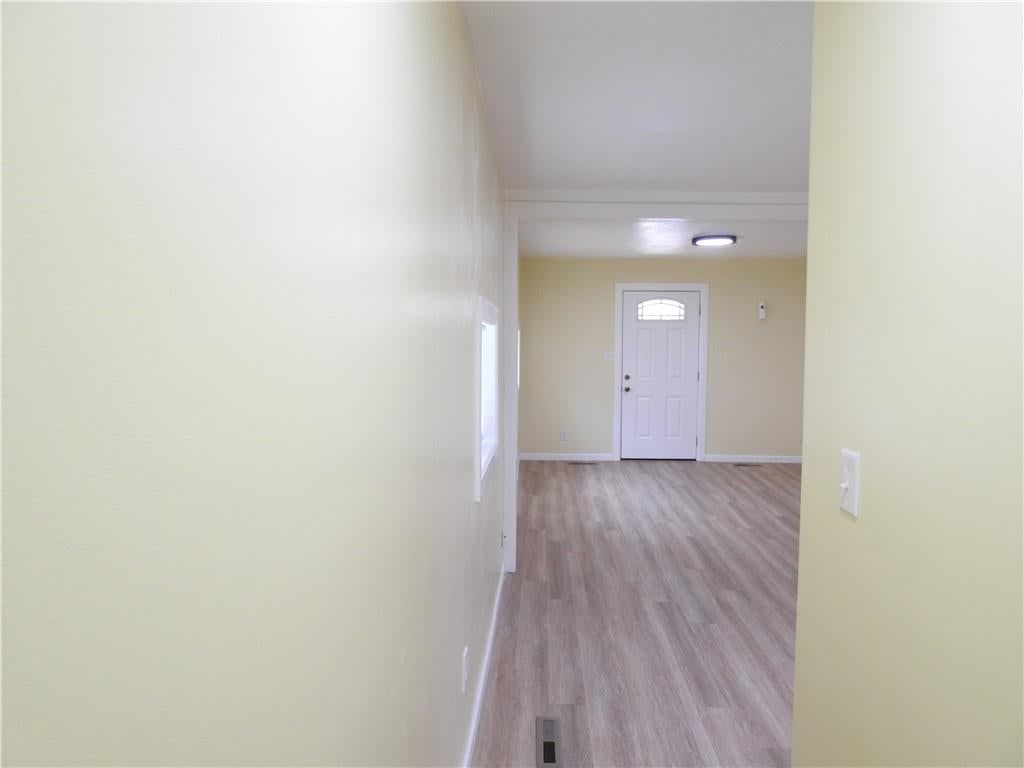 Photo 14 of 21 - 706 S Northern Boulevard, Independence, MO 64053