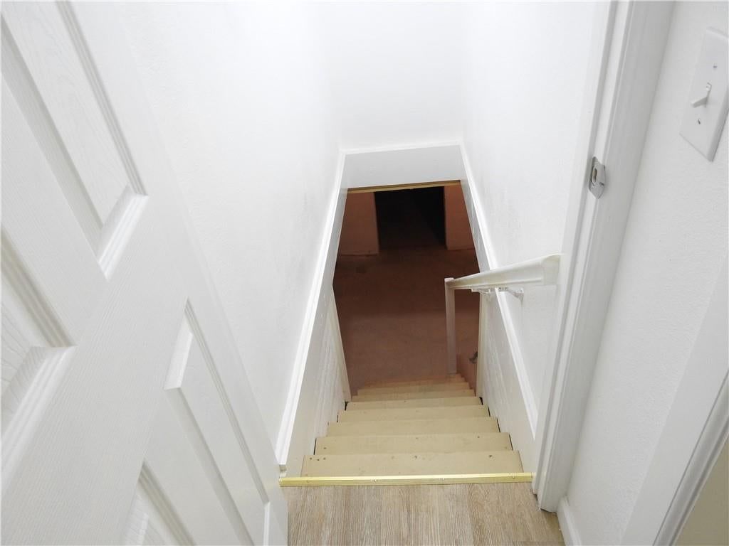 Photo 17 of 21 - 706 S Northern Boulevard, Independence, MO 64053
